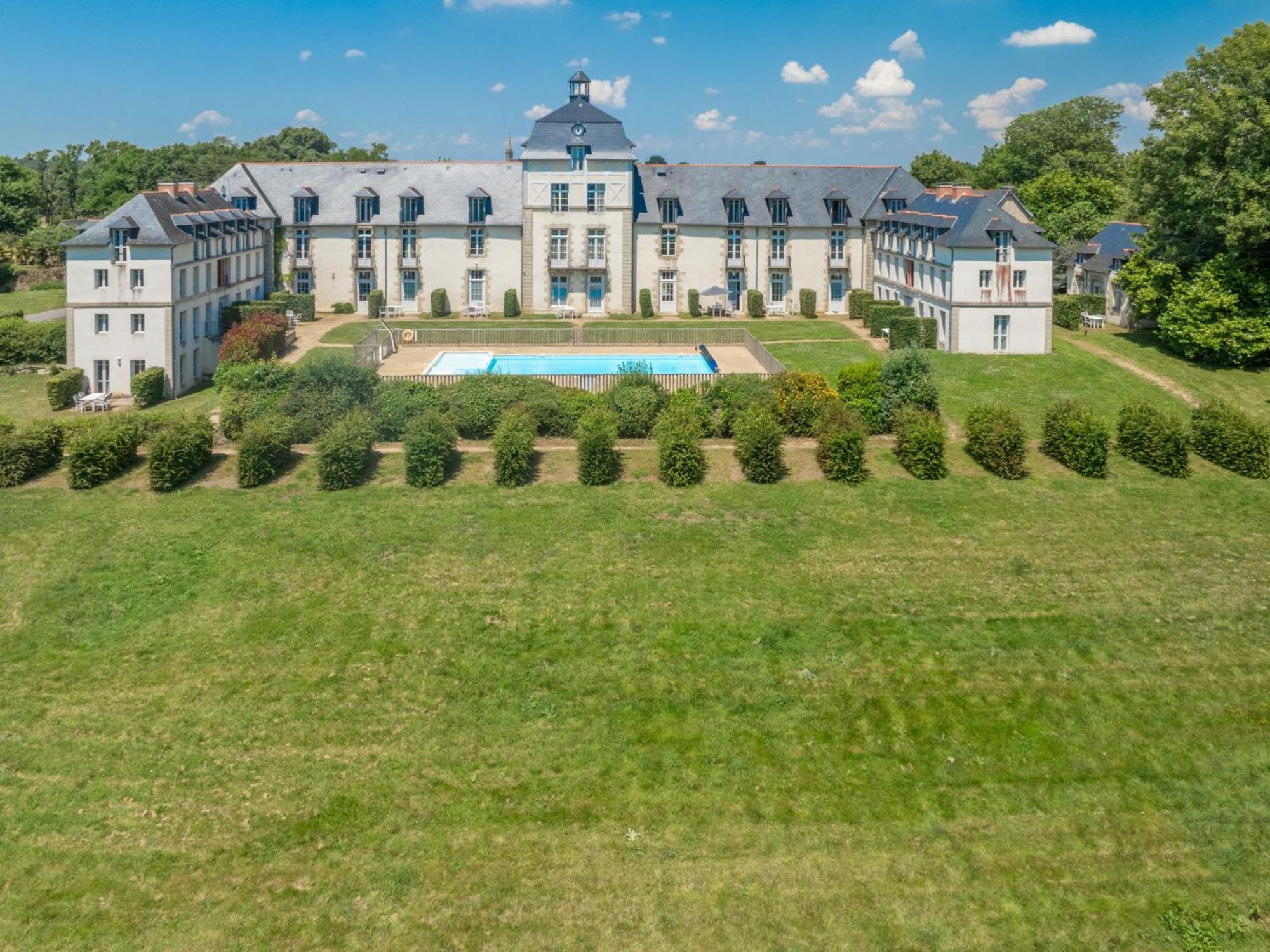 Apartment Le Chateau De Kergonano-13 By Interhome Baden Exteriér fotografie